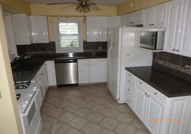 Photo 4 of Single family home for sale at 2n145 Edgewood Ave, Lombard, IL 60148 | MLS# 12786717 | Listing updated on 2026-10-22