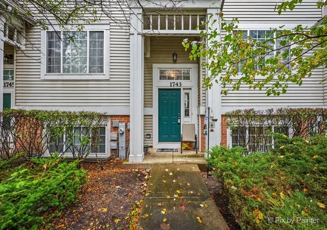 Townhouse for sale at 1743 Avalon Ct, Glendale Heights, IL 60139 | MLS# 12786739