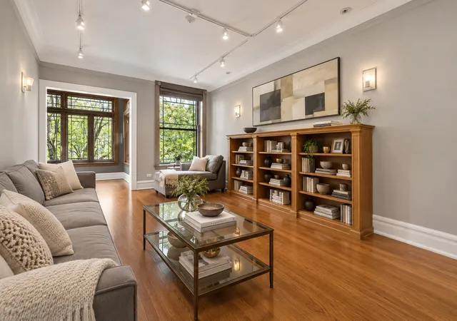 Photo 4 of Townhouse for sale at 5800 S Blackstone Ave #3N, Chicago, IL 60637 | MLS# 12786769 | Listing updated on 2026-10-22