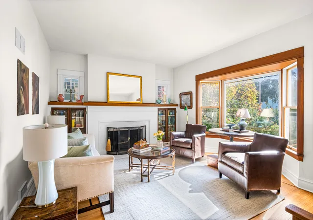 Photo 2 of Single family home for sale at 1620 Lake Ave, Wilmette, IL 60091 | MLS# 12786779 | Listing updated on 2026-10-27