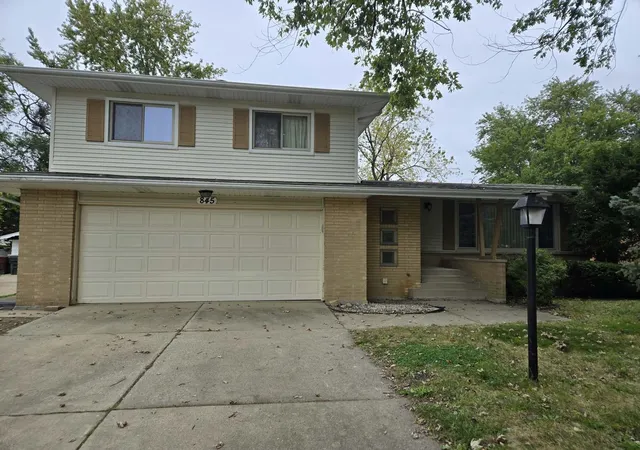 Single family home for sale at 845 N Rainbow Dr, Glenwood, IL 60425 | MLS# 12786787