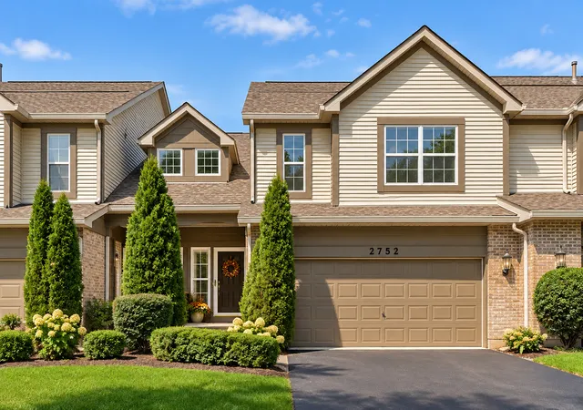 Photo 1 of Townhouse for sale at 2752 Whitlock Dr, Darien, IL 60561 | MLS# 12786799 | Listing updated on 2026-10-21