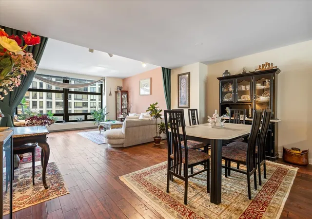 Photo 3 of Condo for sale at 680 N Lake Shore Dr #1310, Chicago, IL 60611 | MLS# 12786801 | Listing updated on 2026-10-28