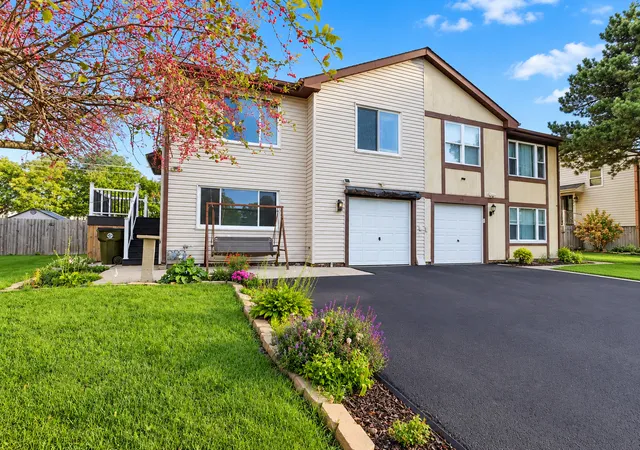 Photo 1 of Townhouse for sale at 1550 Merrimac Ln, Hanover Park, IL 60133 | MLS# 12786803 | Listing updated on 2026-10-19