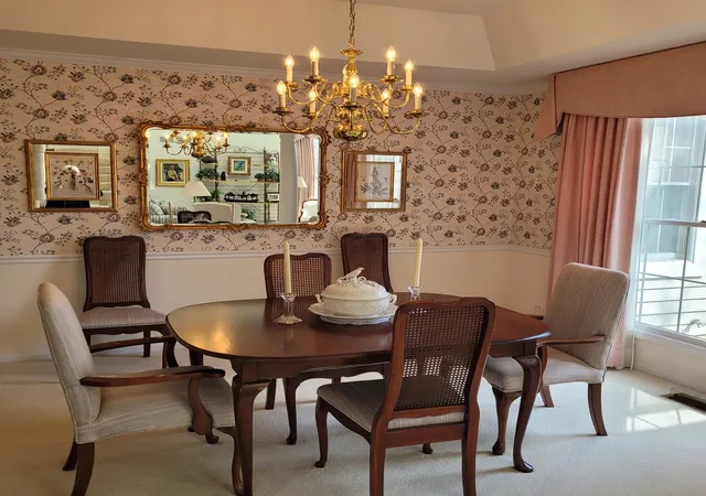 Photo 3 of Townhouse for sale at 22w517 Parkview Dr, Glen Ellyn, IL 60137 | MLS# 12786808 | Listing updated on 2026-10-22