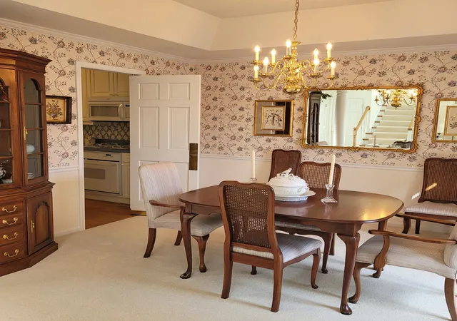 Photo 3 of Townhouse for sale at 22w517 Parkview Dr, Glen Ellyn, IL 60137 | MLS# 12786808 | Listing updated on 2026-10-22