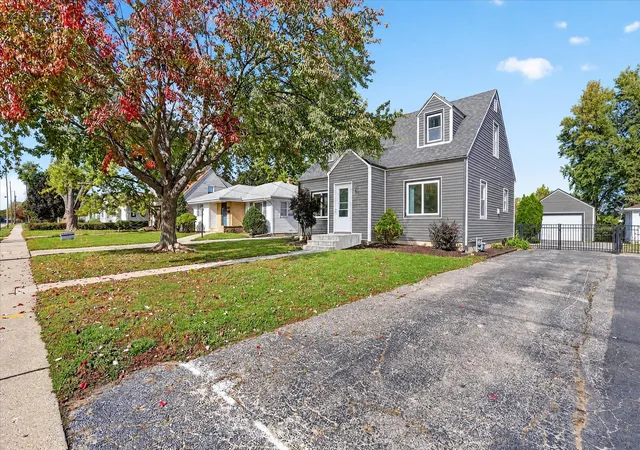 Photo 3 of Single family home for sale at 542 Renrose Ave, Loves Park, IL 61111 | MLS# 12786812 | Listing updated on 2026-10-29