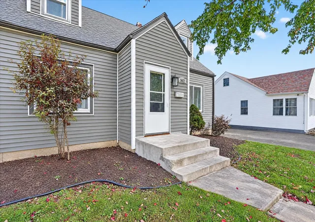 Photo 4 of Single family home for sale at 542 Renrose Ave, Loves Park, IL 61111 | MLS# 12786812 | Listing updated on 2026-10-29