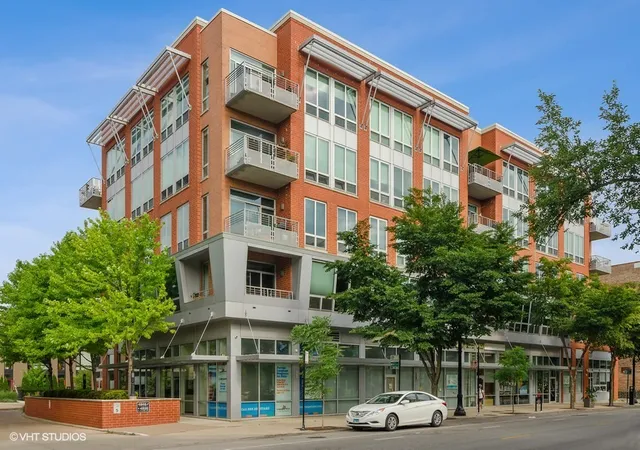 Photo 1 of Condo for sale at 4846 N Clark St #208, Chicago, IL 60640 | MLS# 12786831 | Listing updated on 2026-10-22