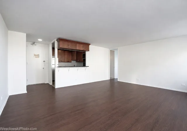 Photo 3 of Condo for sale at 1400 E 55th Street #601S, Chicago, IL 60637 | MLS# 12786839 | Listing updated on 2026-10-22