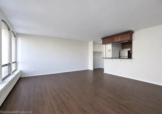 Photo 4 of Condo for sale at 1400 E 55th Street #601S, Chicago, IL 60637 | MLS# 12786839 | Listing updated on 2026-10-22