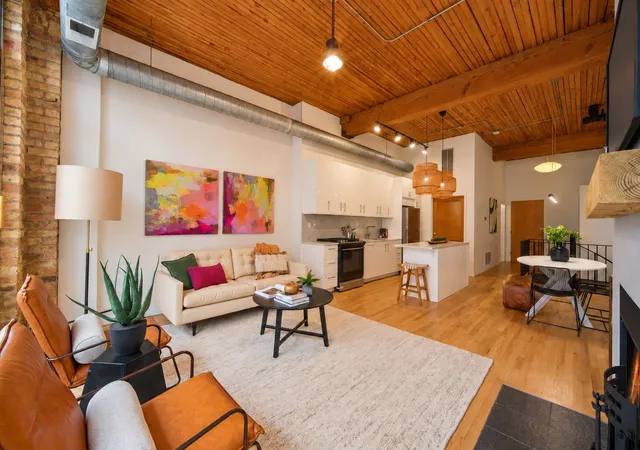 Photo 3 of Condo for sale at 2333 W St Paul Ave #202, Chicago, IL 60647 | MLS# 12786849 | Listing updated on 2026-10-18