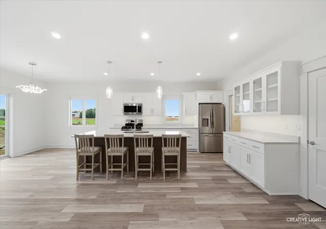 Photo 4 of Single family home for sale at 3 Ronhill Rd, Yorkville, IL 60560 | MLS# 12786856 | Listing updated on 2026-10-21