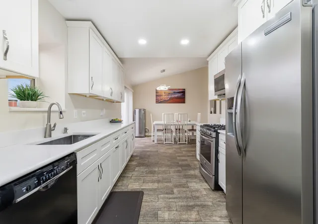 Photo 3 of Single family home for sale at 1594 Arborwood Cir, Romeoville, IL 60446 | MLS# 12786865 | Listing updated on 2026-10-22