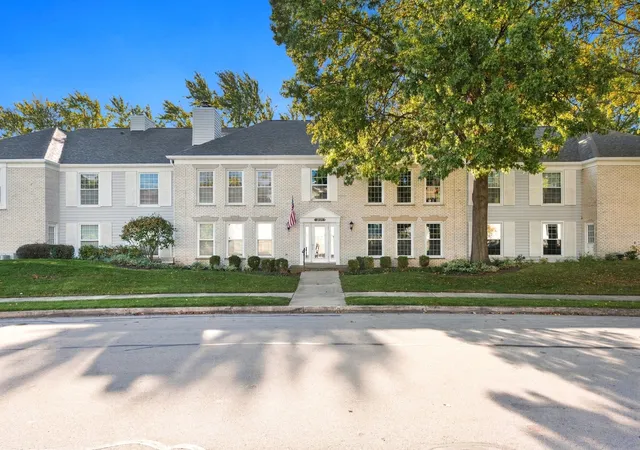 Condo for sale at 1170 Spring Garden Cir #70, Naperville, IL 60563 | MLS# 12786879