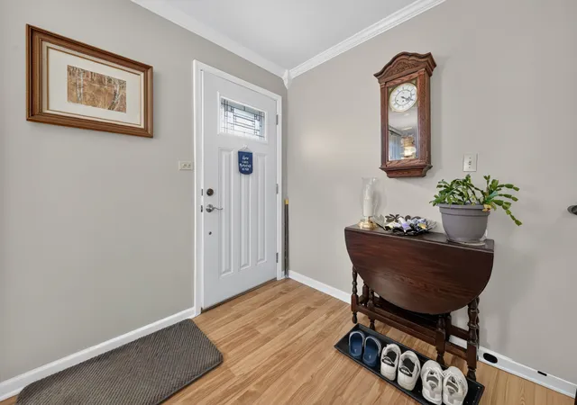 Photo 2 of Townhouse for sale at 4 E Judith Ann Dr, Mount Prospect, IL 60056 | MLS# 12786880 | Listing updated on 2026-10-22