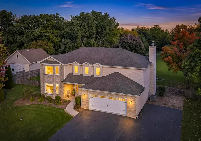 Photo 1 of Single family home for sale at 4n563 Arrowhead Dr, St. Charles, IL 60175 | MLS# 12786883 | Listing updated on 2026-10-29