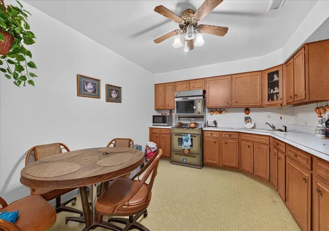 Listing Photo 4 - Condo for sale in building located at 7314 Randolph St, Forest Park, IL 60130 - Unit #4E