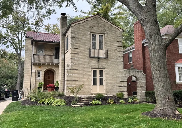 Photo 1 of Single family home for sale at 9412 S Hoyne Ave, Chicago, IL 60643 | MLS# 12786902 | Listing updated on 2026-10-21