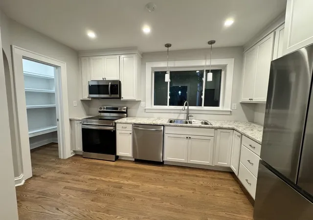 Photo 3 of Single family home for sale at 9412 S Hoyne Ave, Chicago, IL 60643 | MLS# 12786902 | Listing updated on 2026-10-21