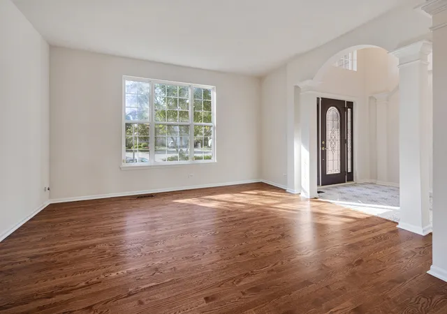Photo 3 of Single family home for sale at 205 Regency Dr, Bartlett, IL 60103 | MLS# 12786904 | Listing updated on 2026-10-22