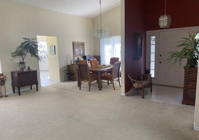 Photo 4 of Condo for sale at 1427 James Ct, Libertyville, IL 60048 | MLS# 12786920 | Listing updated on 2026-10-22