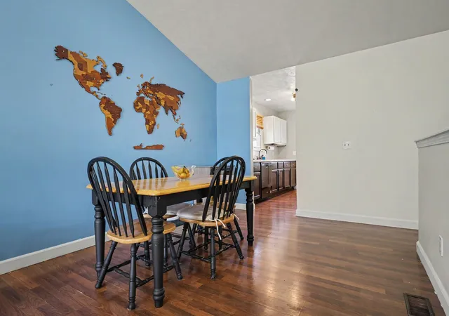 Photo 4 of Single family home for sale at 908 Perry Ln, Normal, IL 61761 | MLS# 12786925 | Listing updated on 2026-10-22