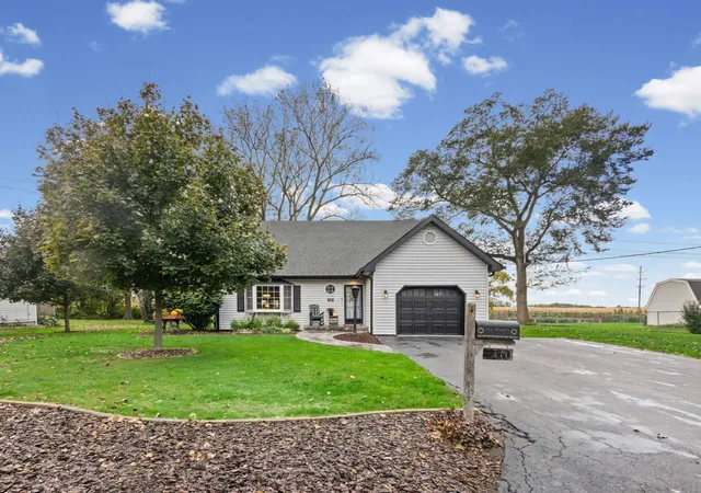 Photo 1 of Single family home for sale at 210 S Virginia St, Coal City, IL 60416 | MLS# 12786928 | Listing updated on 2026-10-22
