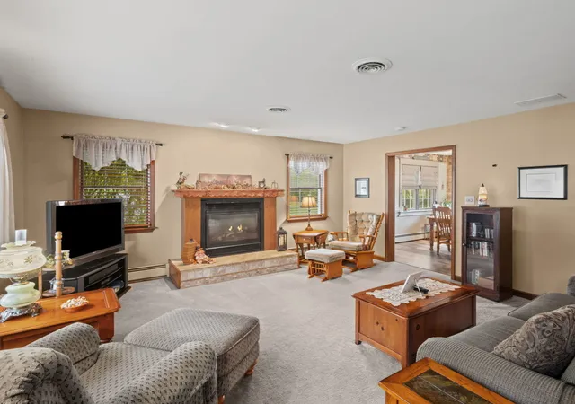 Photo 3 of Single family home for sale at 210 S Virginia St, Coal City, IL 60416 | MLS# 12786928 | Listing updated on 2026-10-22