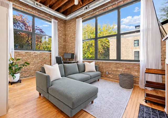 Photo 3 of Condo for sale at 3201 N Seminary Ave #201, Chicago, IL 60657 | MLS# 12786929 | Listing updated on 2026-10-22