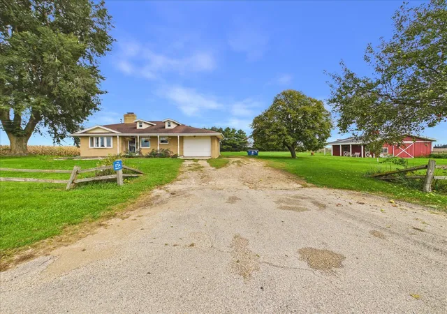 Photo 3 of Sale Pending at 1754 Brooklyn Rd, Ashton, IL 61006 | MLS# 12786940 | Listing updated on 2026-10-20