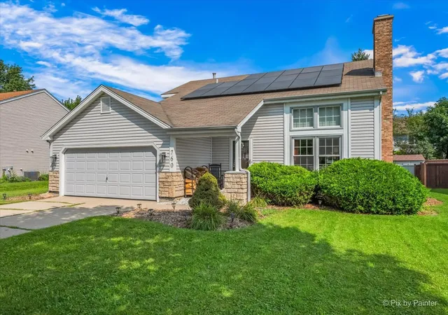 Photo 1 of Single family home for sale at 760 Covington Cir, Crystal Lake, IL 60014 | MLS# 12786957 | Listing updated on 2026-10-21