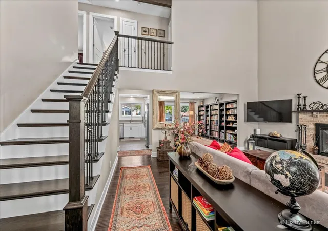 Photo 3 of Single family home for sale at 760 Covington Cir, Crystal Lake, IL 60014 | MLS# 12786957 | Listing updated on 2026-10-21
