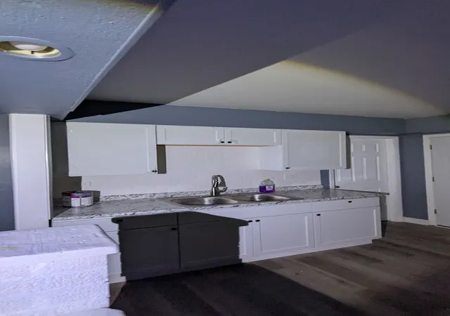 Photo 4 of Single family home for sale at 15304 Dante Ave, Dolton, IL 60419 | MLS# 12786960 | Listing updated on 2026-10-21
