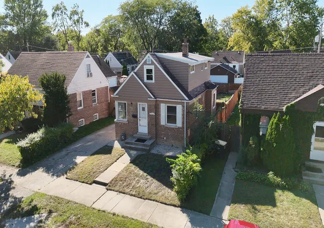 Photo 1 of Single family home for sale at 17950 School St, Lansing, IL 60438 | MLS# 12786995 | Listing updated on 2026-10-21
