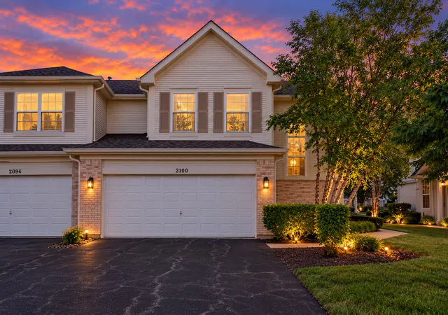 Townhouse for sale at 2100 Sunrise Cir, Aurora, IL 60503 | MLS# 12786997