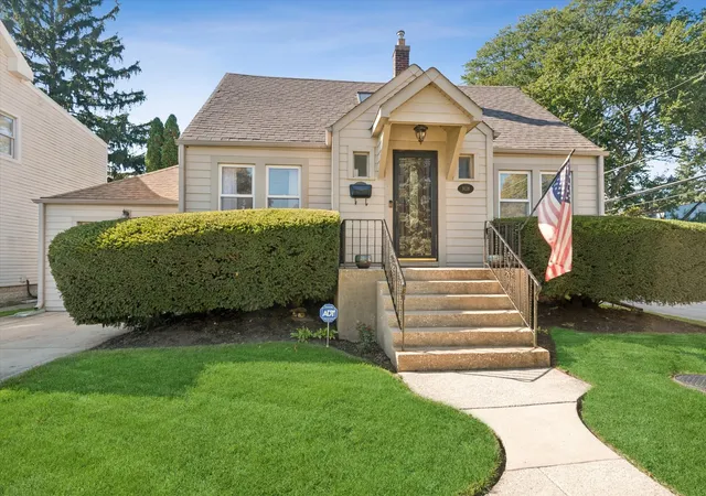 Photo 1 of Single family home for sale at 9138 Belleforte Ave, Morton Grove, IL 60053 | MLS# 12787001 | Listing updated on 2026-10-20