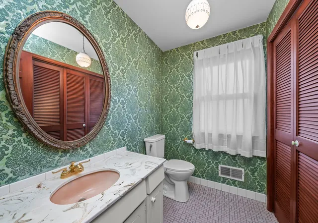 Photo 3 of Single family home for sale at 2305 Harrison St, Glenview, IL 60025 | MLS# 12787004 | Listing updated on 2026-10-29