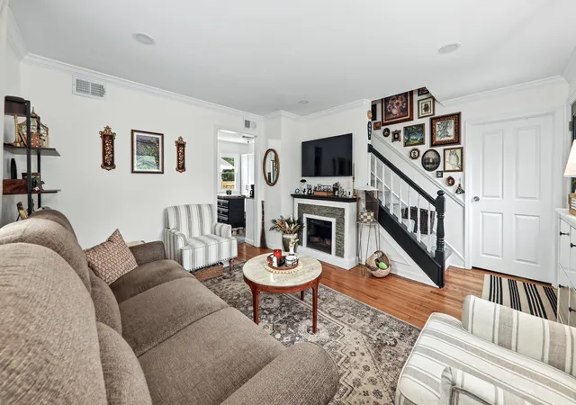 Photo 3 of Single family home for sale at 500 E Stimmel St, West Chicago, IL 60185 | MLS# 12787018 | Listing updated on 2026-10-22