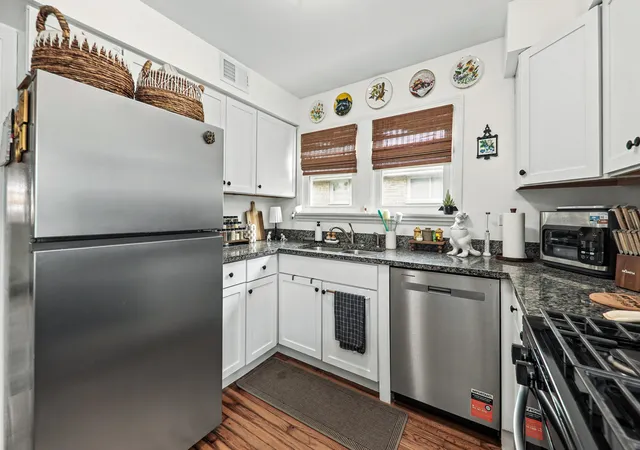 Photo 3 of Single family home for sale at 500 E Stimmel St, West Chicago, IL 60185 | MLS# 12787018 | Listing updated on 2026-10-22