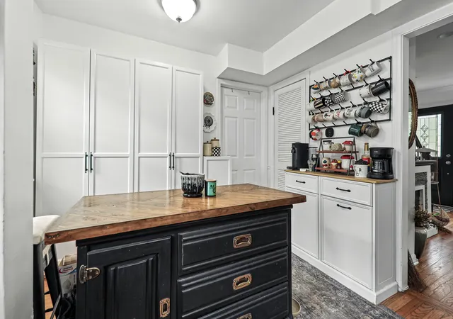 Photo 4 of Single family home for sale at 500 E Stimmel St, West Chicago, IL 60185 | MLS# 12787018 | Listing updated on 2026-10-22