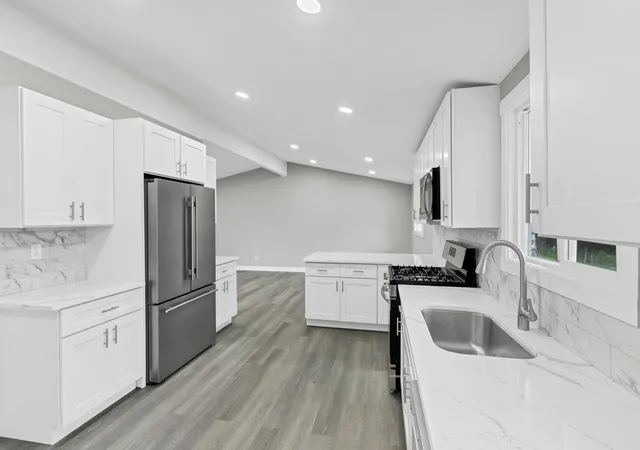 Photo 3 of Single family home for sale at 42340 N Addison Ln, Antioch, IL 60002 | MLS# 12787025 | Listing updated on 2026-10-22