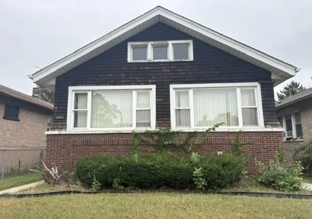 Photo 1 of Single family home for sale at 11412 S Wallace St, Chicago, IL 60628 | MLS# 12787031 | Listing updated on 2026-10-17