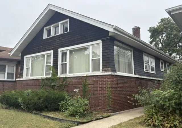 Photo 2 of Single family home for sale at 11412 S Wallace St, Chicago, IL 60628 | MLS# 12787031 | Listing updated on 2026-10-17