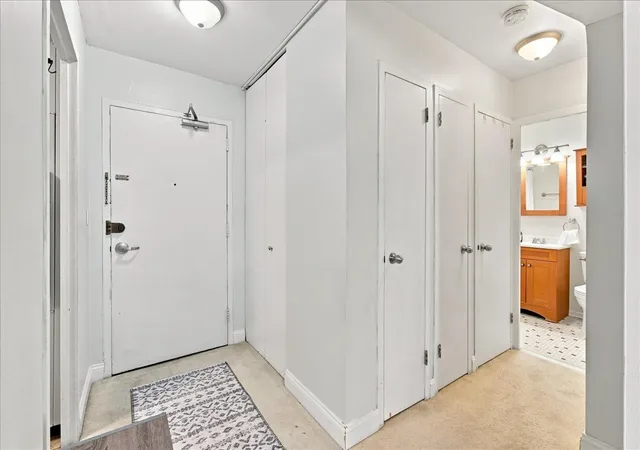 Photo 4 of Condo for sale at 6301 N Sheridan Rd #3D, Chicago, IL 60660 | MLS# 12787035 | Listing updated on 2026-10-22