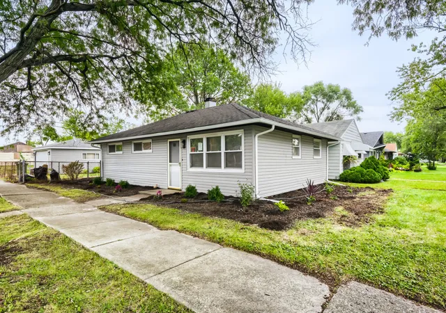 Photo 1 of Single family home for sale at 15301 Dorchester Ave, Dolton, IL 60419 | MLS# 12787050 | Listing updated on 2026-10-22