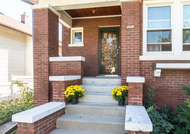 Photo 2 of Single family home for sale at 5685 N New Hampshire Ave, Chicago, IL 60631 | MLS# 12787052 | Listing updated on 2026-10-22