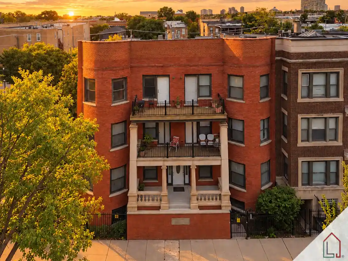 Listing Photo 1 - Condo for sale in 4615 S Michigan Ave located at 4615 S Michigan Ave, Chicago, IL 60653 - Unit #3S