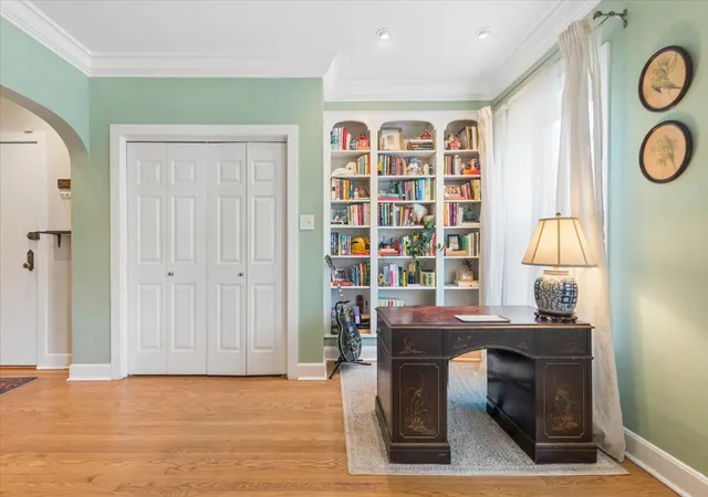 Photo 4 of Condo for sale at 3808 N Pine Grv Ave #1S, Chicago, IL 60613 | MLS# 12787083 | Listing updated on 2026-10-22