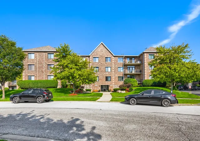 Photo 1 of Condo for sale at 11035 Deblin Ln #305, Oak Lawn, IL 60453 | MLS# 12787107 | Listing updated on 2026-10-22